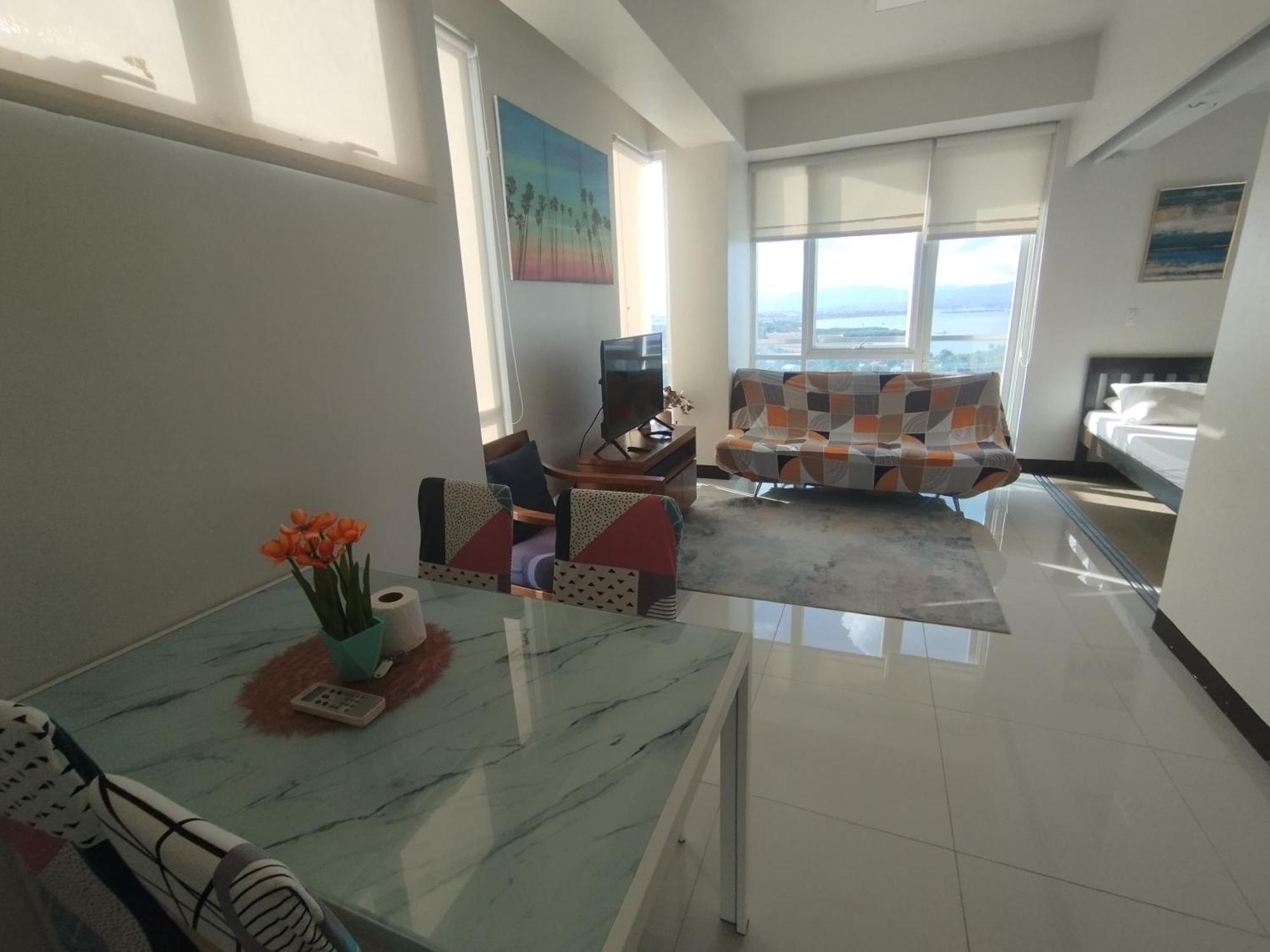 Mactan Newtown Seaview Condo By Fjcivo Мактан Номер фото